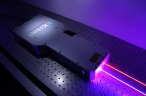 IDOL系列二極管泵浦納秒固體激光器用于顯示面板修補,隱形劃片,波長敏感處理,硅材料處理,微加工,